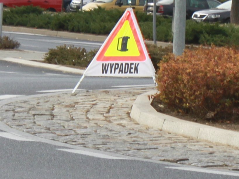 GŁOGÓW. Wypadek między Głogowem a Jerzmanową. Pięć osób w szpitalu