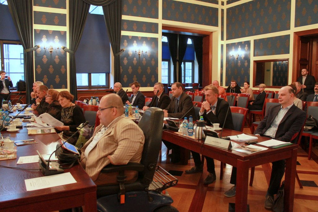 GŁOGÓW. Miasto ratuje głogowski szpital (WIDEO)