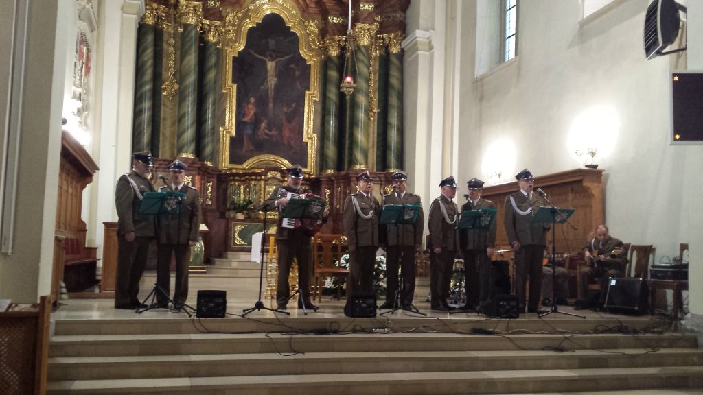 ZŁOTORYJA. Śpiewali w hołdzie żołnierzom