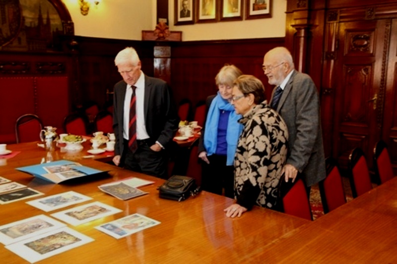 LEGNICA. Cenny dar niemieckich spadkobierców