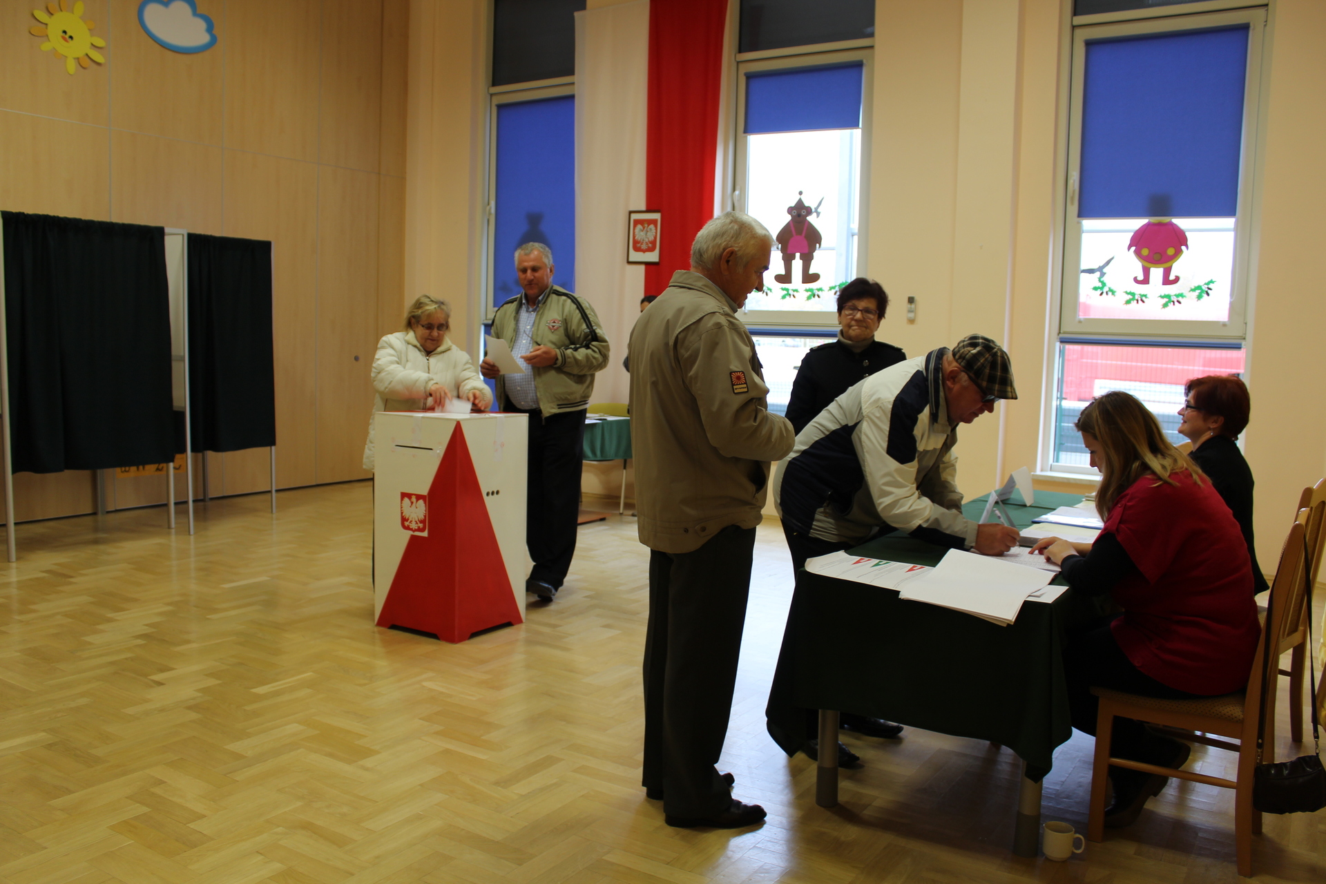 Poczta zbiera nazwiska wyborców, samorządy czekają na rozwój wydarzeń