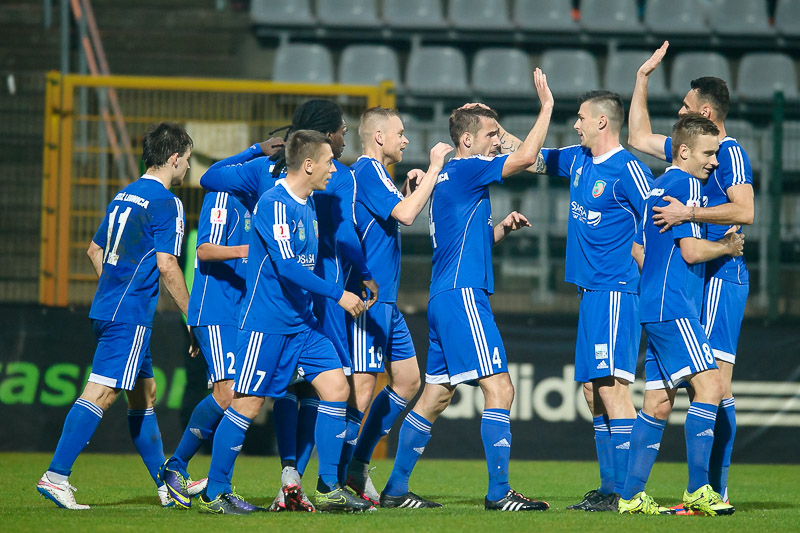 LEGNICA. Wygrana po szalonym meczu w Ząbkach