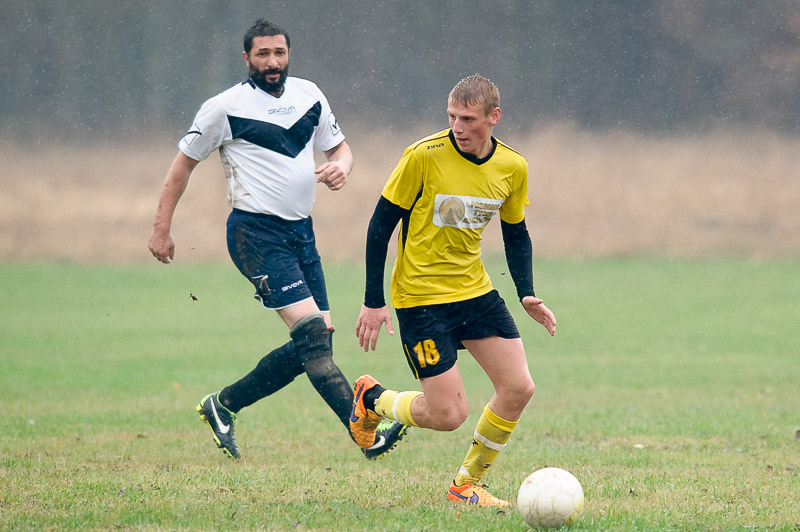 REGION. Problemy lidera, pierwsza domowa porażka Kłosu (FOTO)