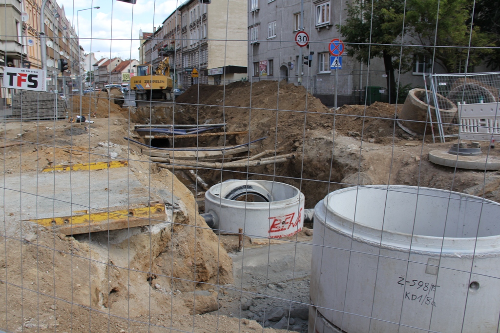 LEGNICA. Rusza budowa ronda