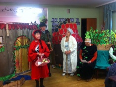 LEGNICA. Czerwony Kapturek w wykonaniu seniorów