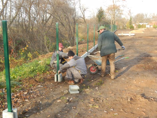 PASZOWICE. Budują plac zabaw w Zębowicach