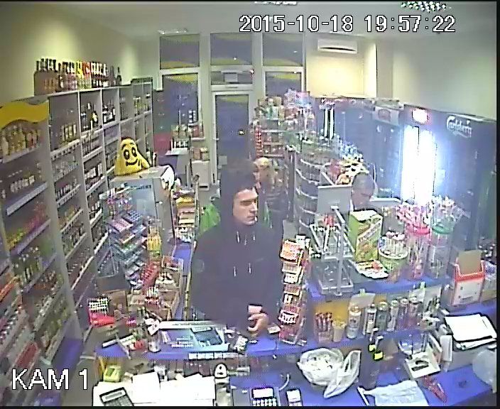 GŁOGÓW. Płacił za zakupy cudzą kartą