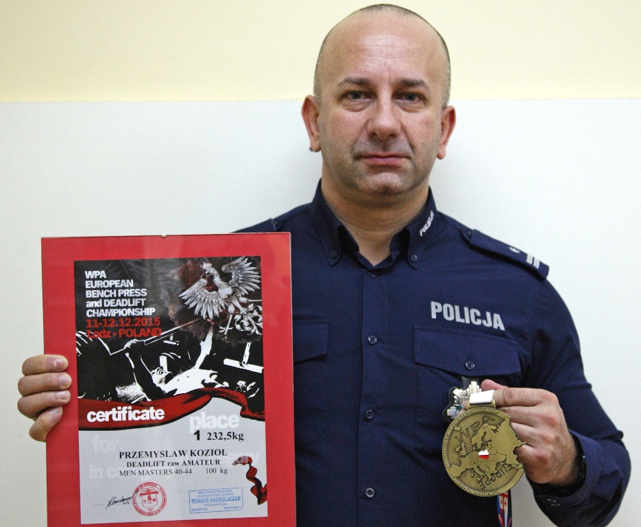 LEGNICA. Najsilniejszy policjant