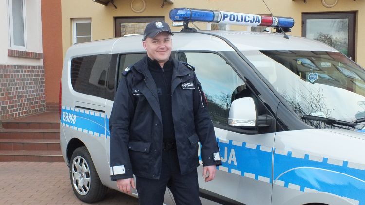GŁOGÓW. Nowy radiowóz dla policji