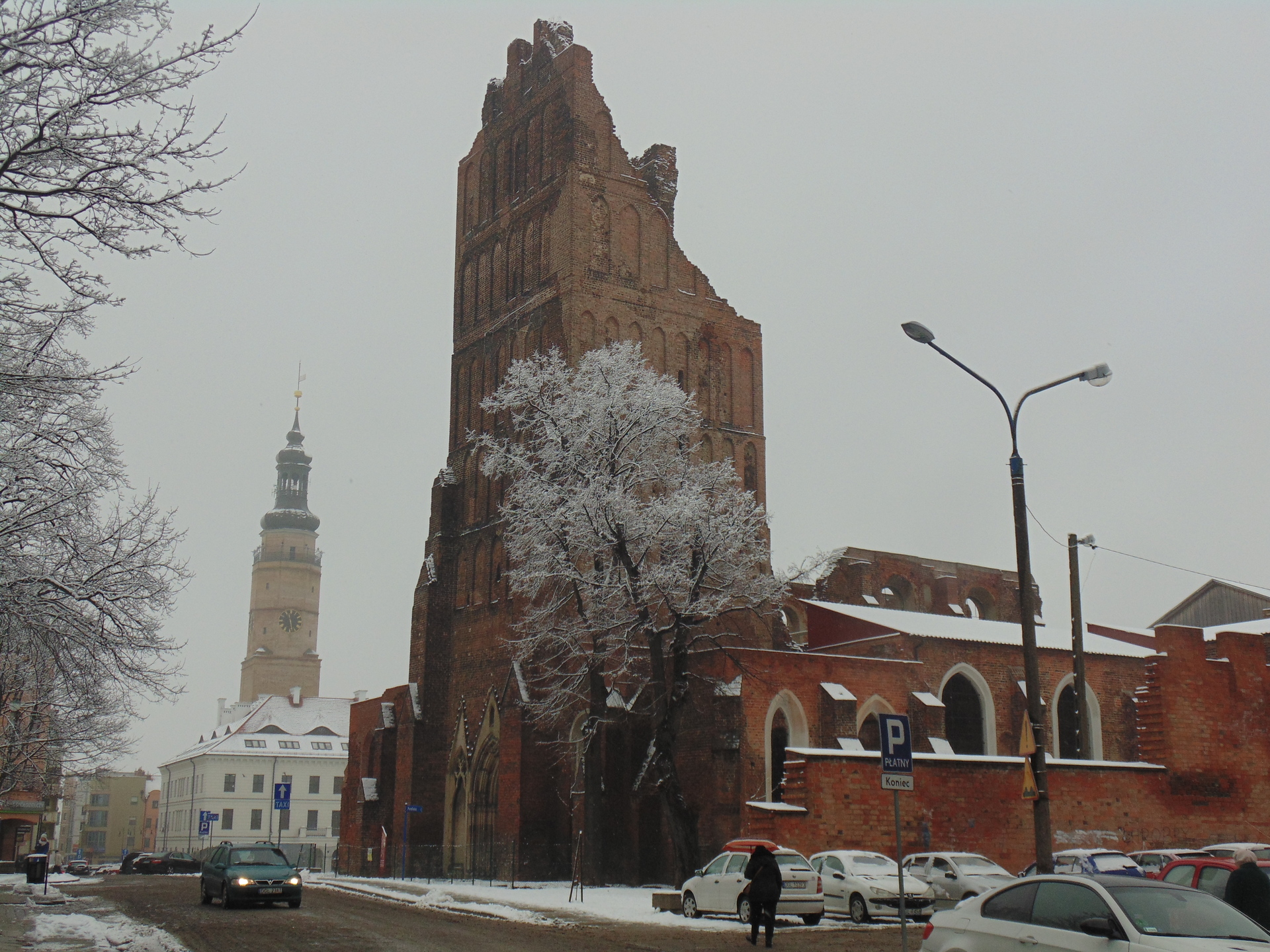 GŁOGÓW. Drogowcy radzą sobie z zimą
