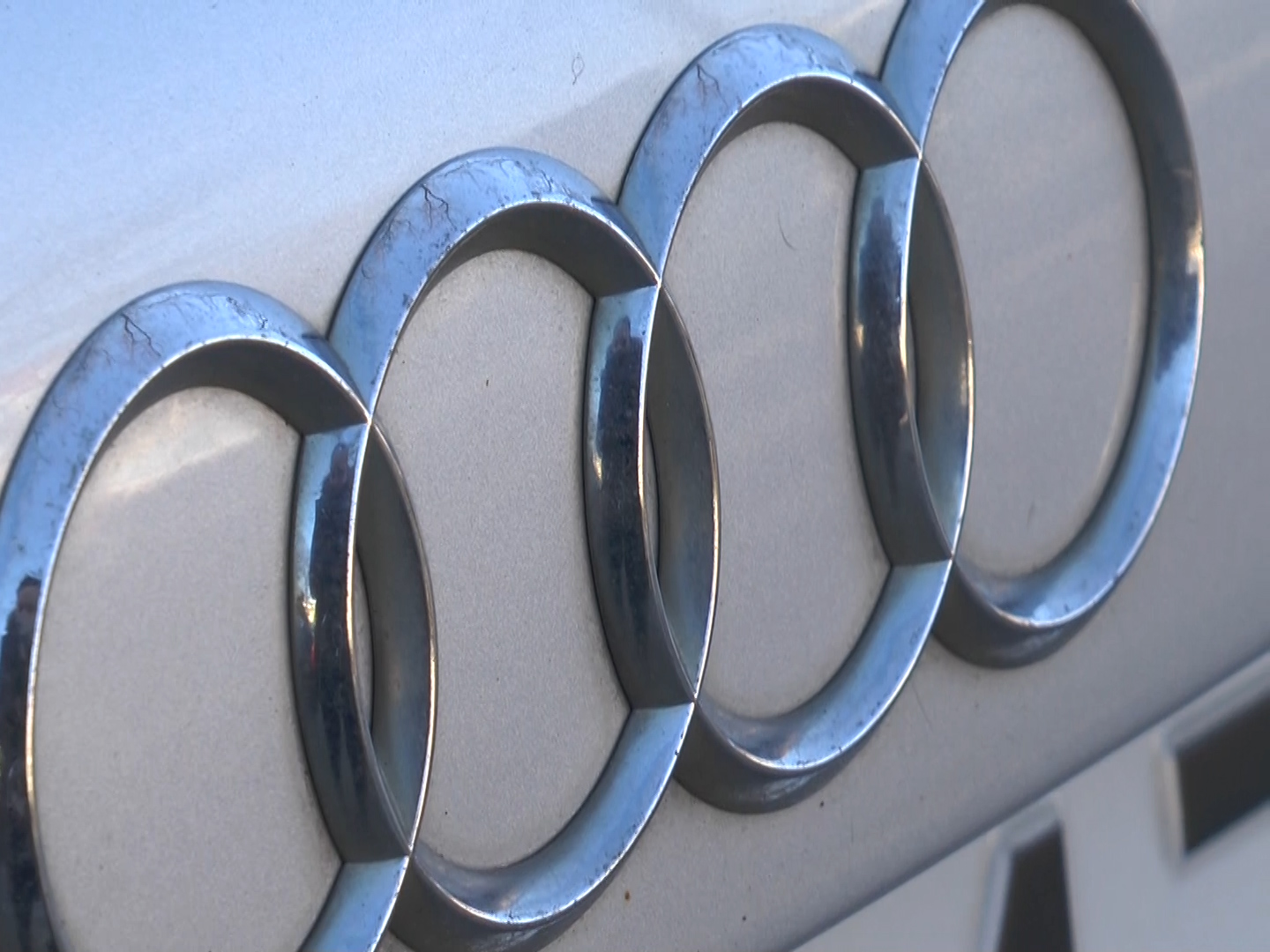 GŁOGÓW. Złodzieje polują na audi (WIDEO)