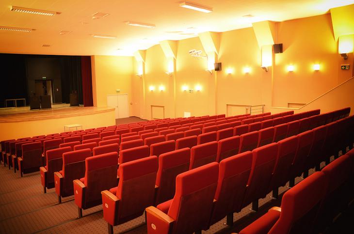 JAWOR. Teatr zamieni się w kino