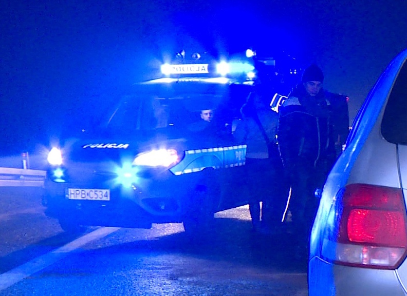 JAWOR/ZŁOTORYJA. Szklanka na drogach. Dzieci najadły się strachu