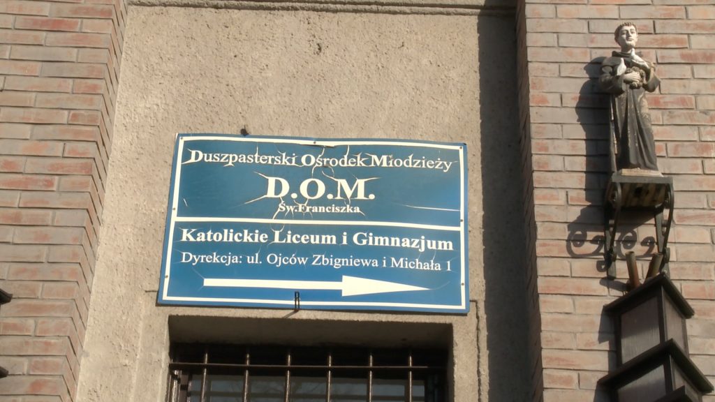 LEGNICA. Katolicka szkoła angażuje uczniów w politykę