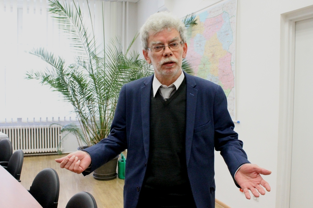 Ślimaczący się remont paraliżuje Tarninów (WIDEO, FOTO)