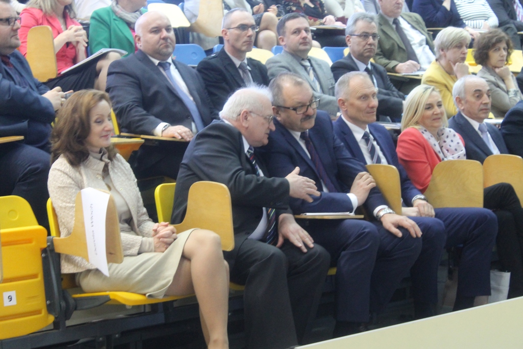 LSSE. Kolejni partnerzy DKE