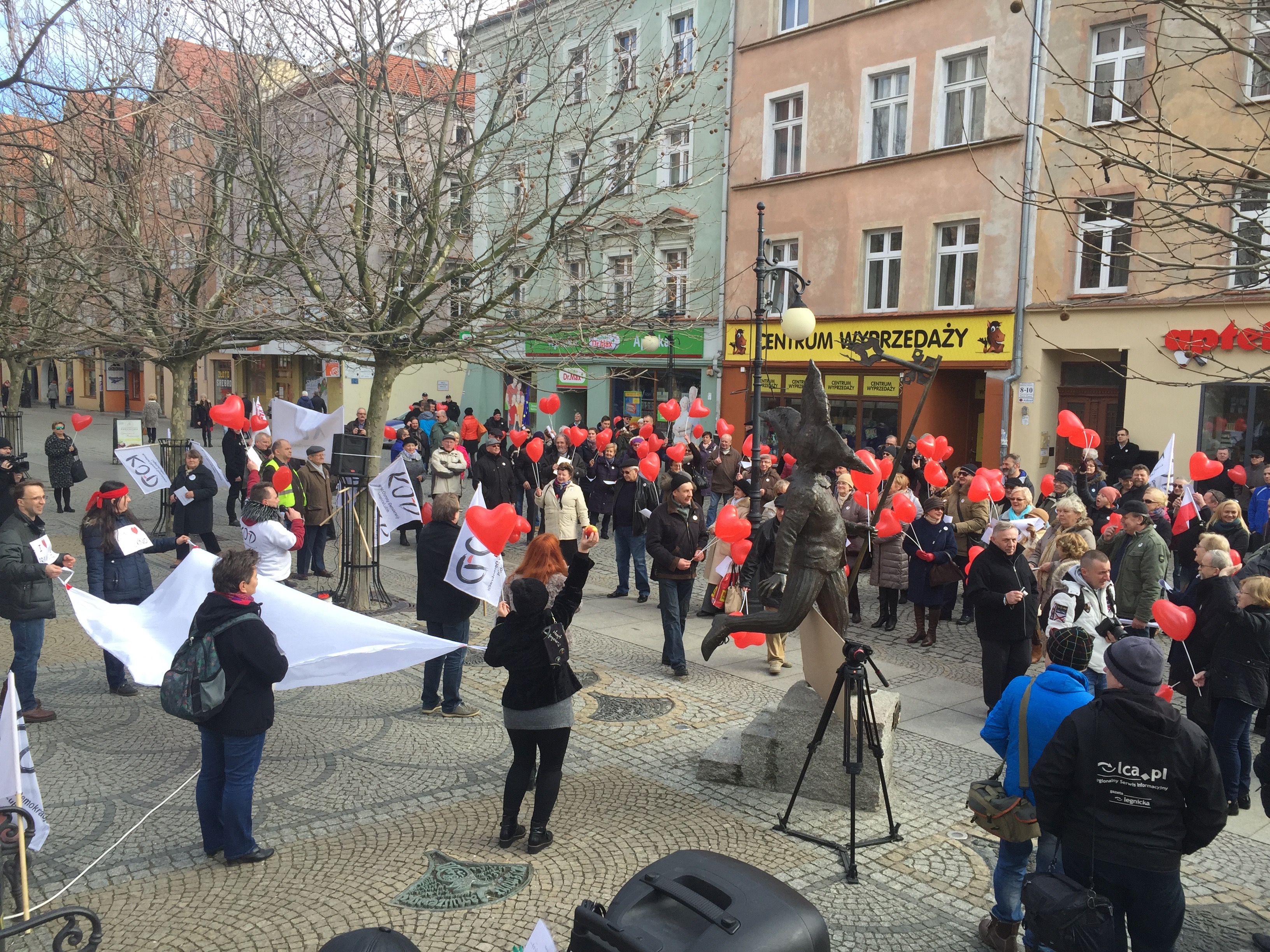 LEGNICA. Polityczne walentynki (WIDEO)