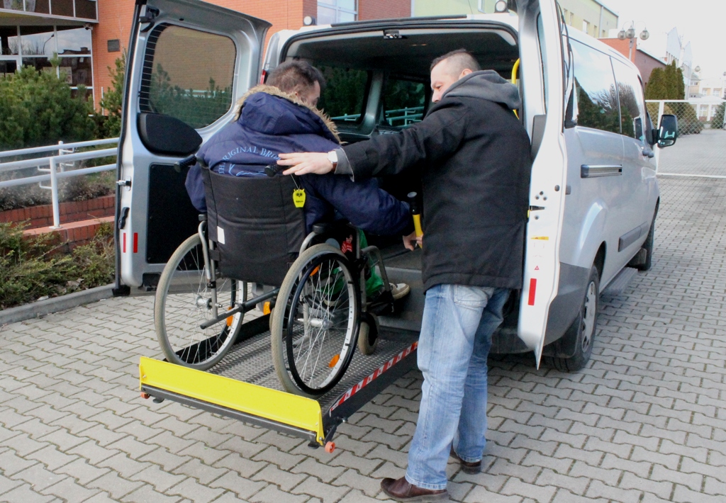 LEGNICA. Limity uziemiają niepełnosprawnych (WIDEO)
