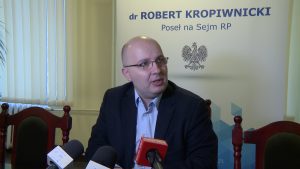 LEGNICA. Z kamerą wśródfh… posłów