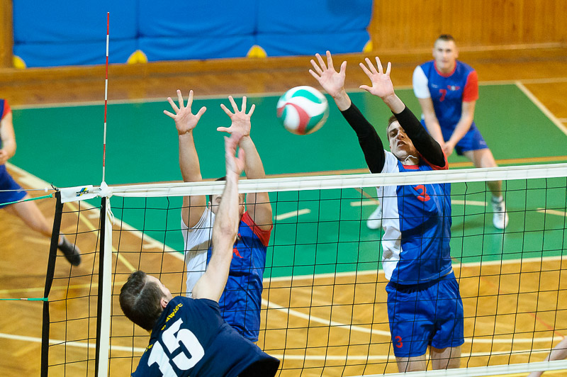 LEGNICA. Siatkarskie derby