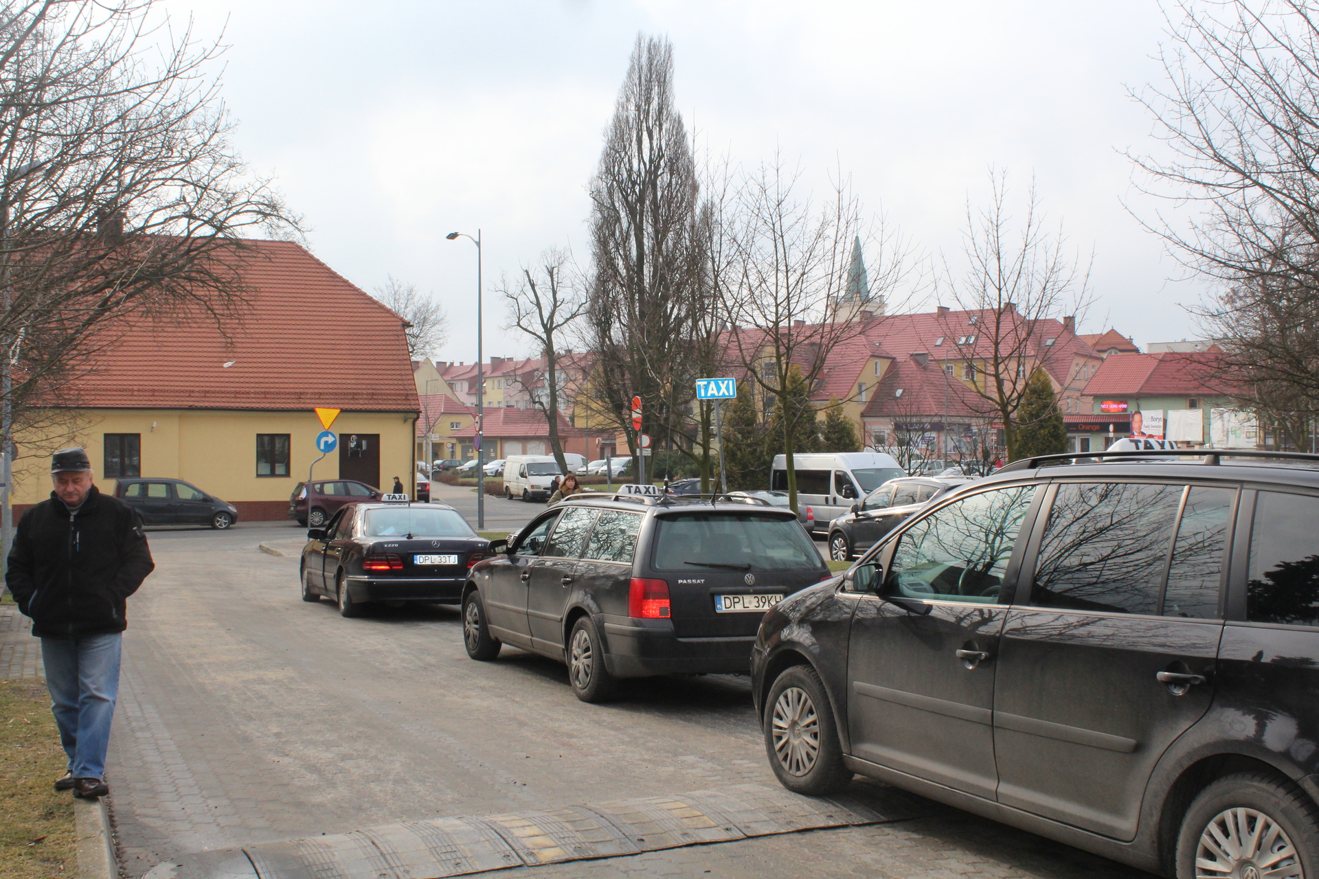 POLKOWICE. Chcą, by taksówki znów były przy dworcu PKS (WIDEO)