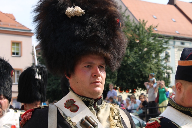 ZŁOTORYJA. Kamienny obelisk