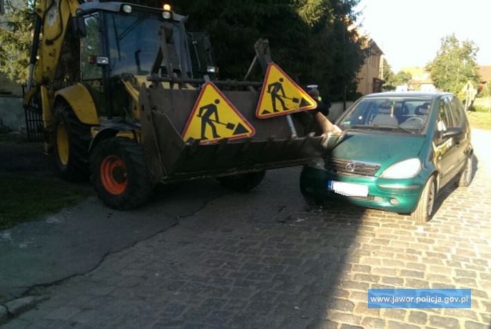 POLKOWICE. Kolizja na „trójce” (FOTO, WIDEO)