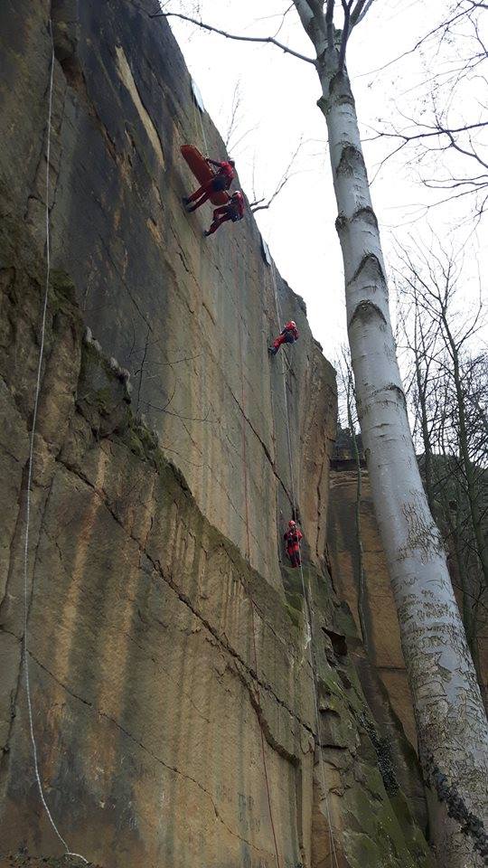 ZŁOTORYJA. Zabezpieczyli „Krucze Skały”