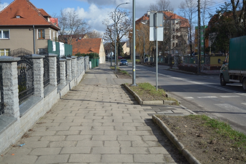 JAWOR. Będzie nowy chodnik przy Szkole Podstawowej nr 5