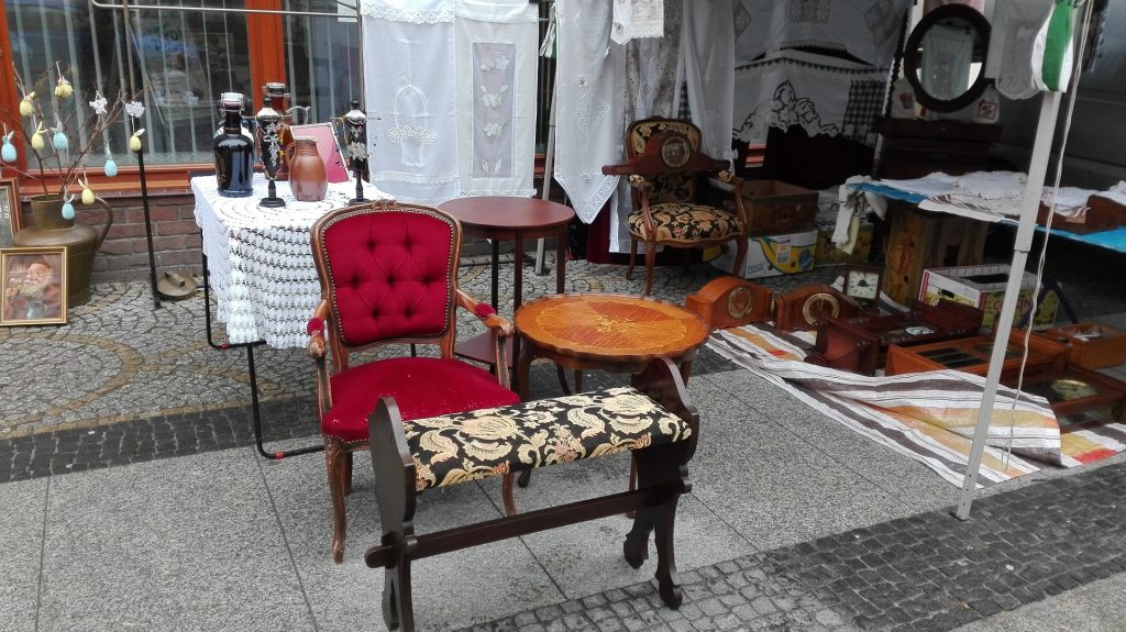 LEGNICA. Co można znaleźć na Jarmarku Staroci ? (FOTO, WIDEO)