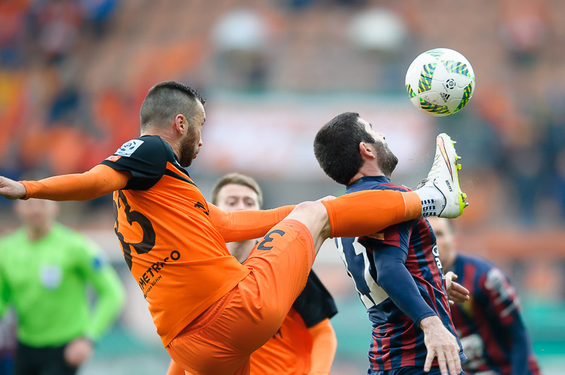 LUBIN. Remis i kontrowersje na stadionie Zagłębia (FOTO)