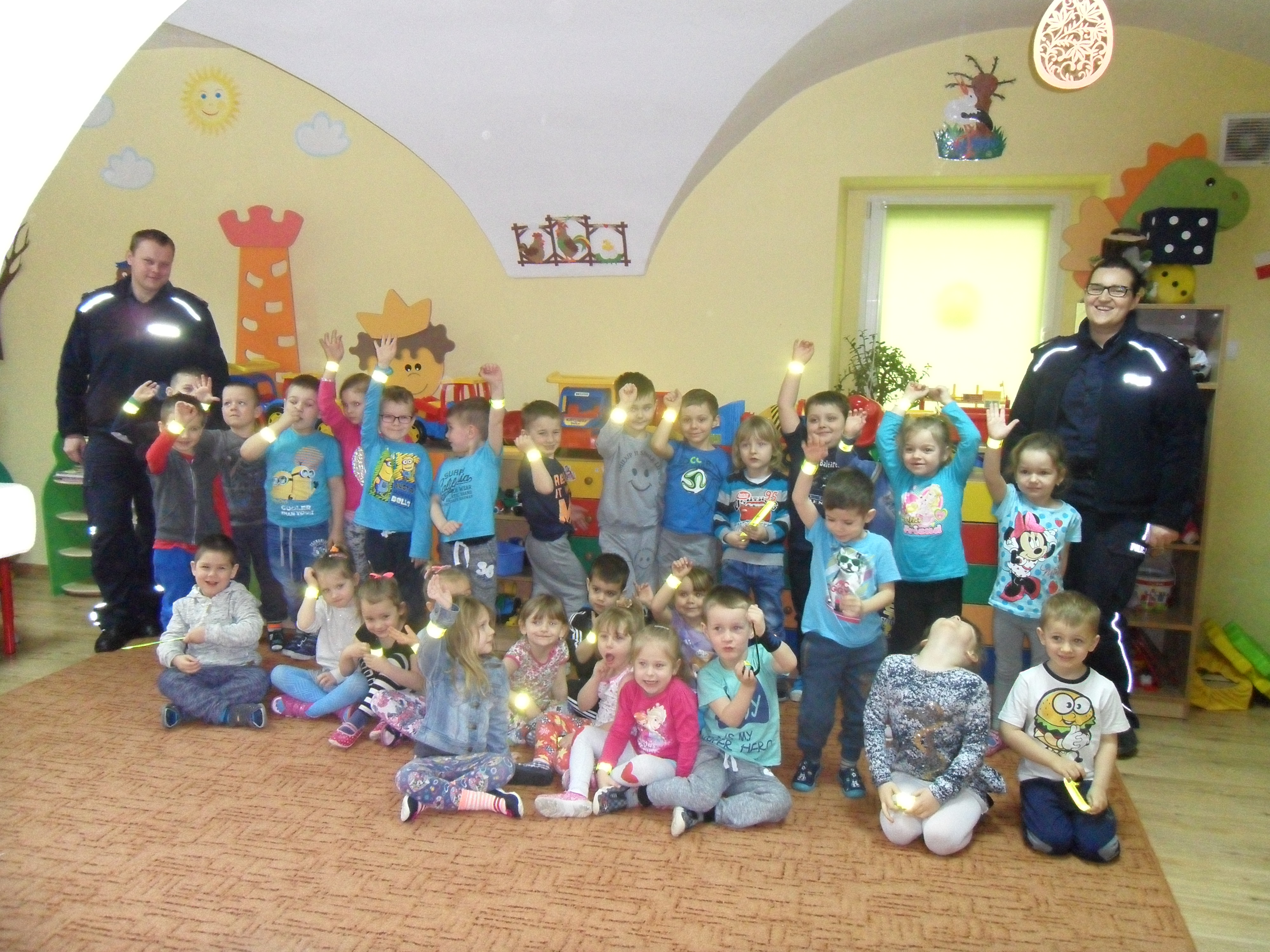 ZŁOTORYJA. Policjanci w przedszkolu