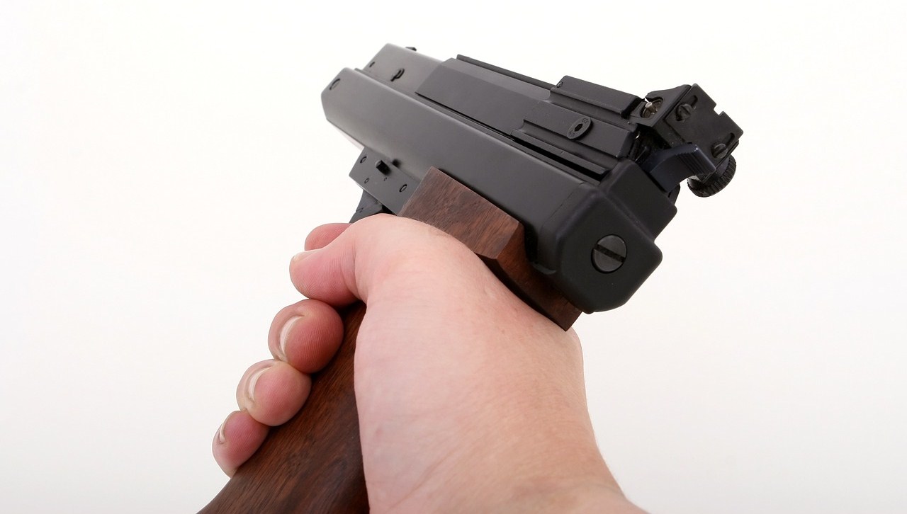 LUBIN. Wtargnęli do domu, a tam policjanci (WIDEO)