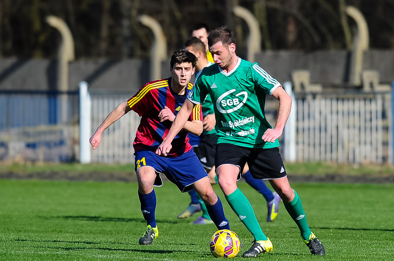 REGION. Rodło na drodze lidera, co z resztą?