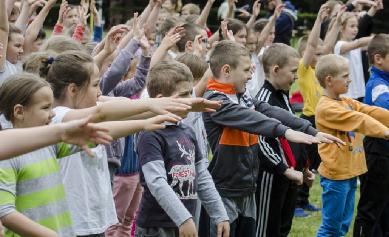 GMINA MĘCINKA. Dzieci w roli studentów