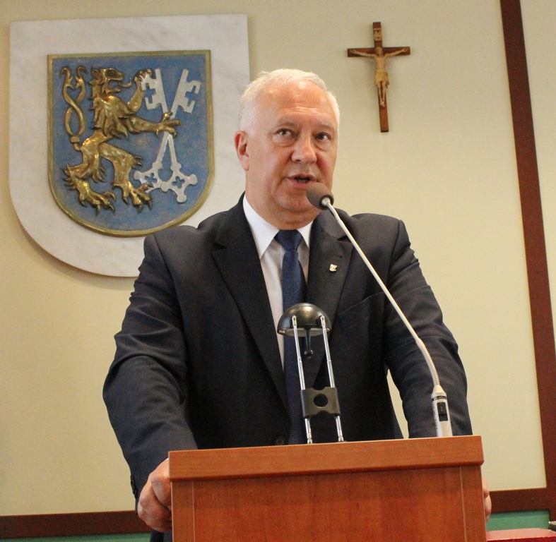 LEGNICA. Brak absolutorium efektem rozłamu (WIDEO)