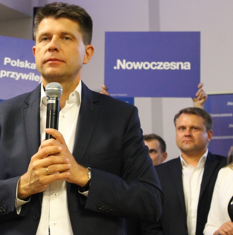 REGION. Partyjny sukces legniczanina