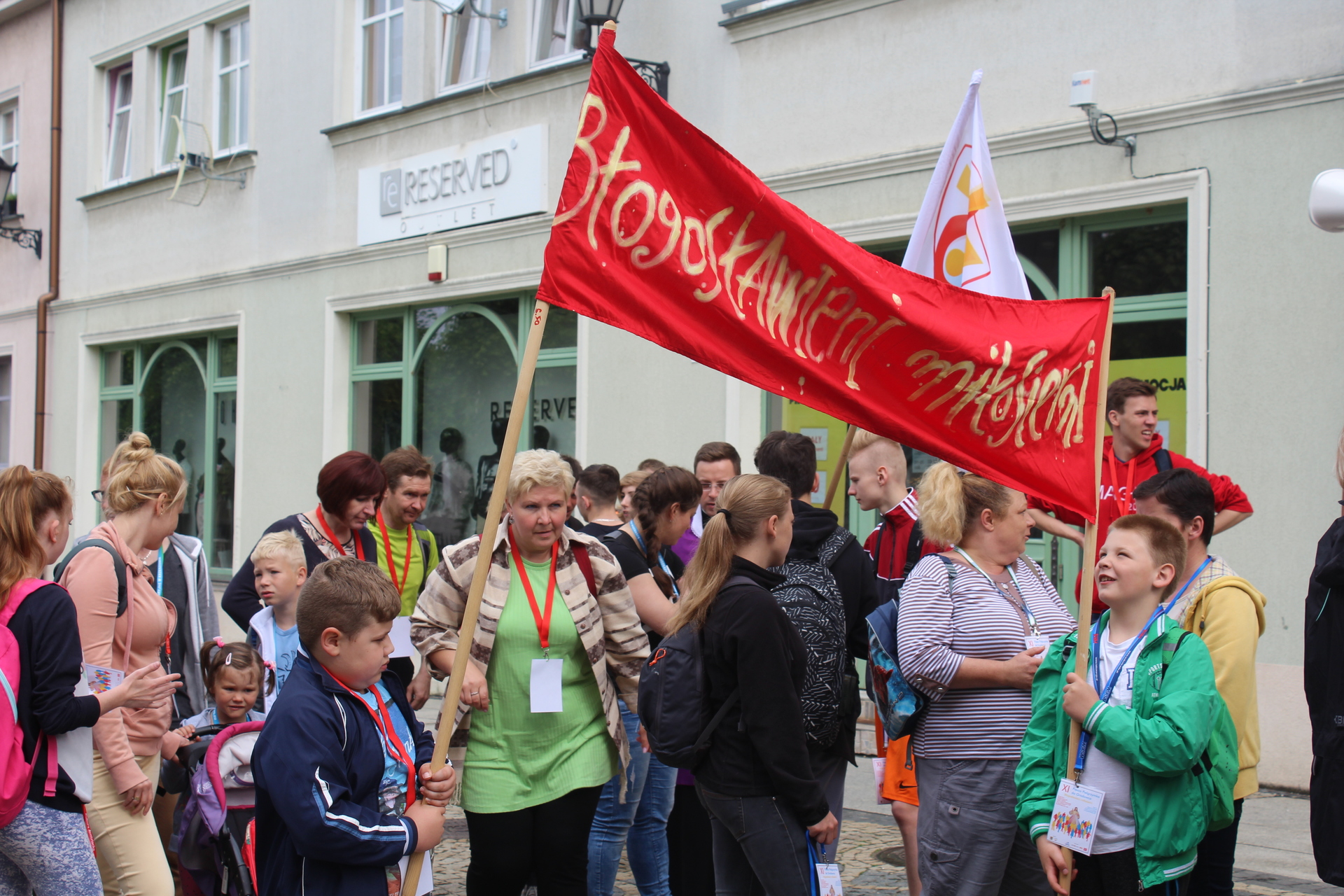POLKOWICE. Wyruszyli z pielgrzymką do Grodowca (FOTO, WIDEO)