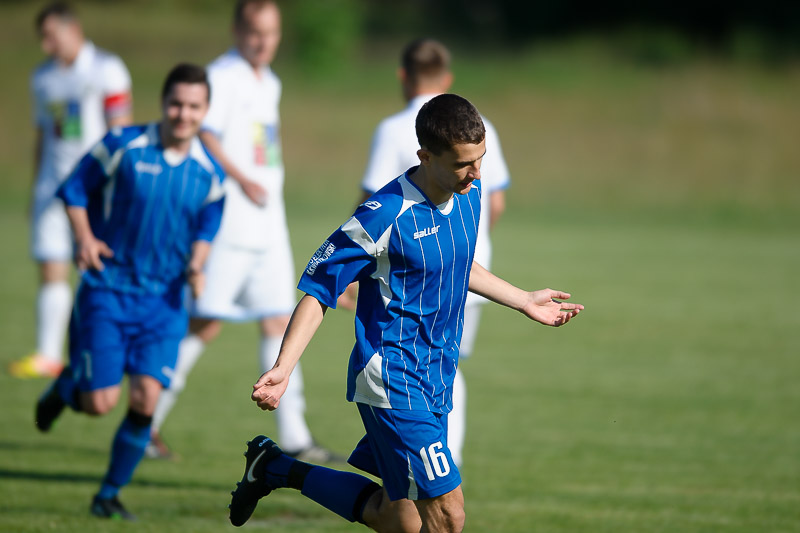 REGION. Konfeks wygrywa w Rokitkach (FOTO)