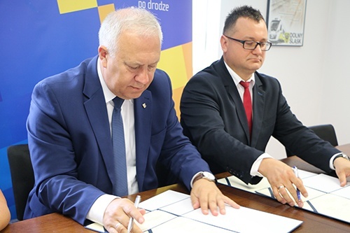 LEGNICA. Wykształcą maszynistów dla dwóch przewoźników