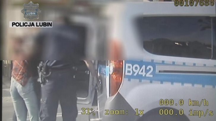 Przepuścił go na pasach, a on mu wybił szybę