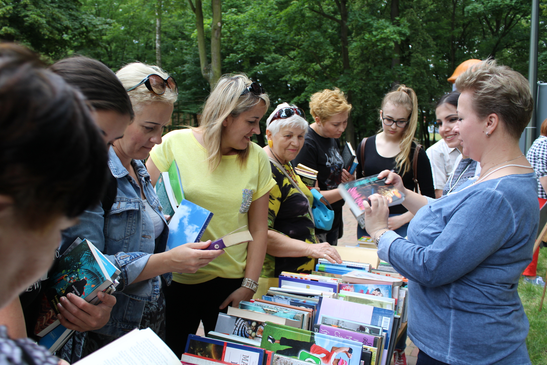 LUBIN. Wielki sukces parkowej biblioteki (WIDEO)