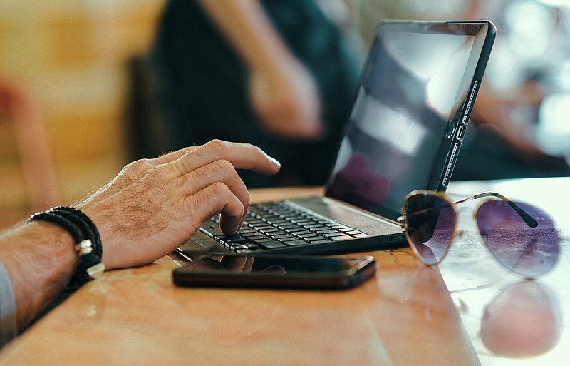 Nie otwieraj tego e-maila!