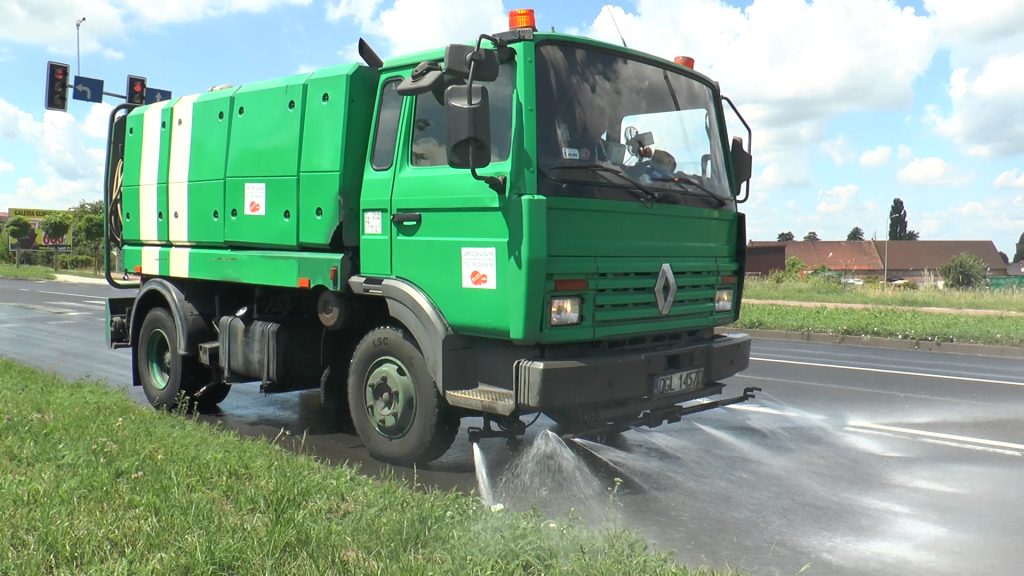 GŁOGÓW. Polewaczką w ołów i arsen (WIDEO)