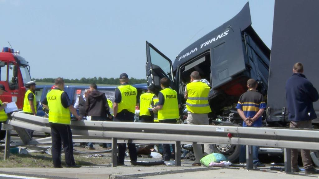 LEGNICA. Tragedia na autostradzie A4 (WIDEO, FOTO)