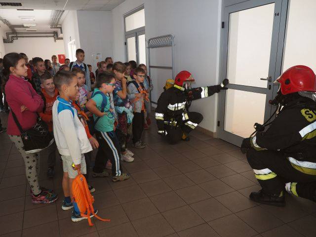 ZŁOTORYJA. Lekcje bezpieczeństwa ze strażakami