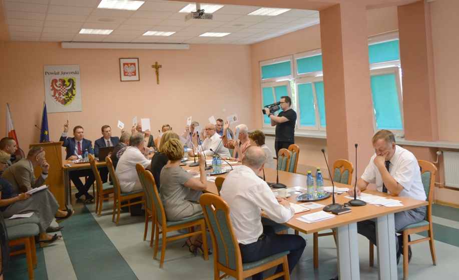 JAWOR. Zarząd powiatu z absolutorium