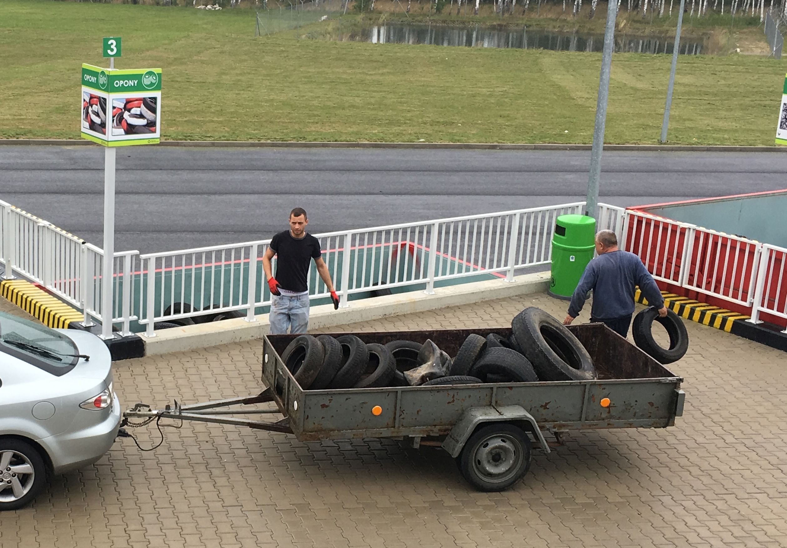 POLKOWICE. Przywożą odpady z całego rejonu