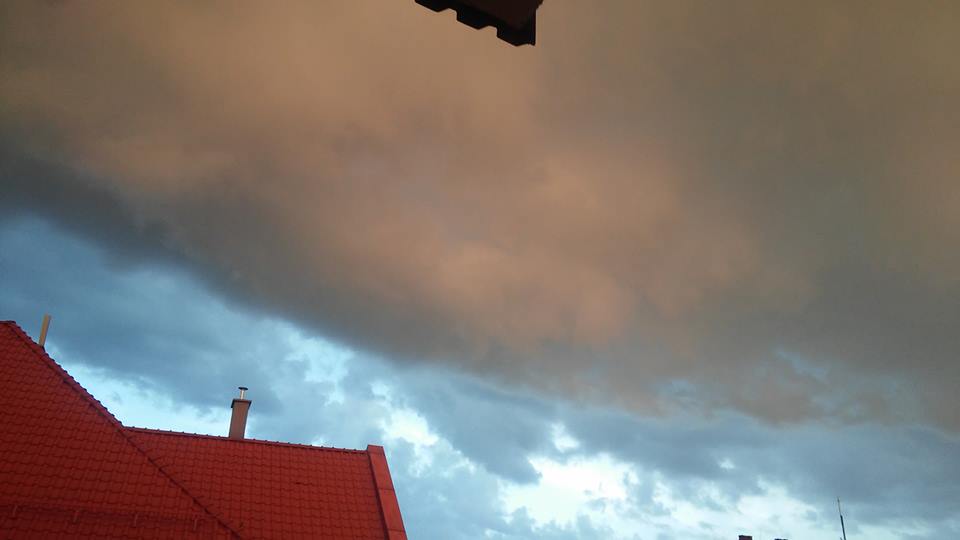 Wyjątkowo burzliwy sierpień – IMGW znów ostrzega!