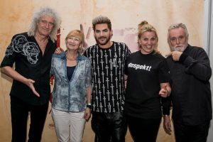 Adam Lambert i Queen oraz wolontariuszka VW MP Agnieszka Stefanko